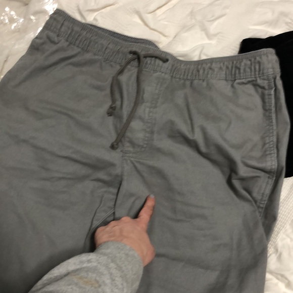 Men’s large, Old Navy “built in flex” , cotton joggers. - Picture 6 of 6